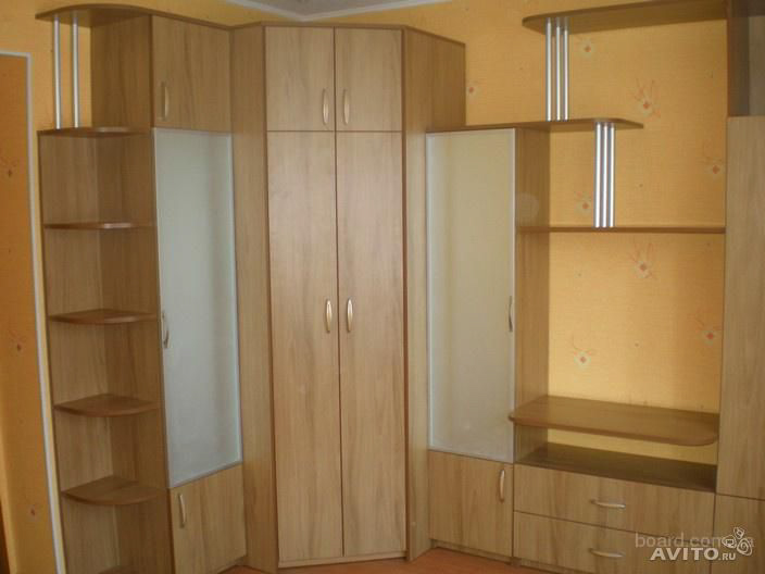 различная мебель, тумбы, шкафчики